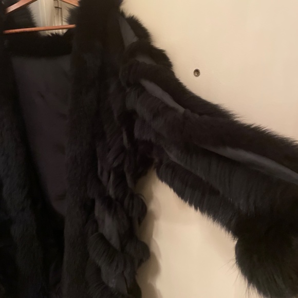 Norwegian Black fox reversible- water resistant - Picture 3 of 6